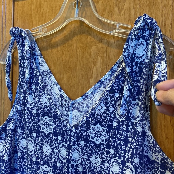 3 for $12 Sonoma Goods for Life Two-Tone Tank Top (M) + Dark Gray Legging (PL) - Picture 4 of 8